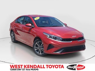 Used 2023 Kia Forte LXS image 1