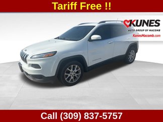 Used 2017 Jeep Cherokee Latitude image 1