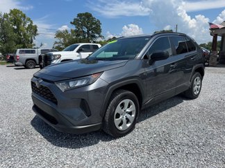 Used 2020 Toyota RAV4 LE image 1