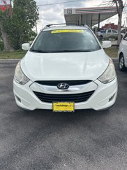 Used 2012 Hyundai Tucson Limited image 1