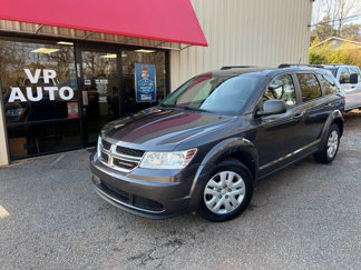 Used 2018 Dodge Journey SE image 1