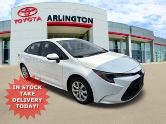 Certified 2022 Toyota Corolla LE image 1