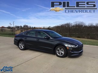 Used 2023 Hyundai Sonata SE image 1