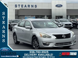 Used 2015 Nissan Altima 2.5 S w/ Sport Value Package image 1
