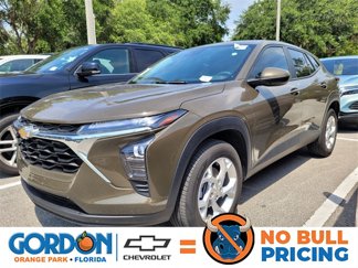 Used 2024 Chevrolet Trax LS w/ LS Convenience Package image 1