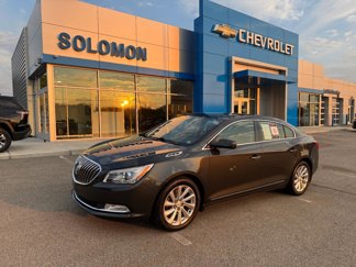 Used 2015 Buick LaCrosse image 1