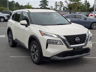 Used 2023 Nissan Rogue SV image 1