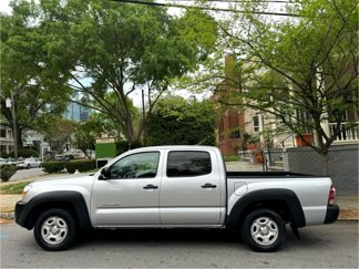 Used 2011 Toyota Tacoma 2WD Double Cab image 1