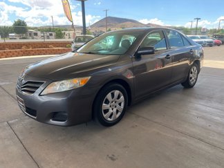 Used 2011 Toyota Camry LE image 1