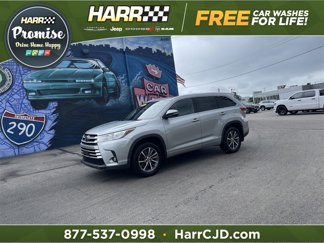 Used 2018 Toyota Highlander XLE image 1