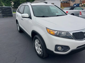 Used 2012 Kia Sorento LX w/ Convenience Pkg image 1