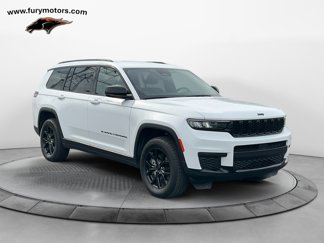 Used 2024 Jeep Grand Cherokee L Laredo image 1