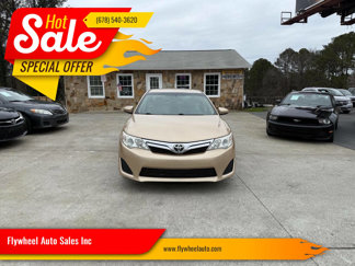 Used 2012 Toyota Camry LE image 1