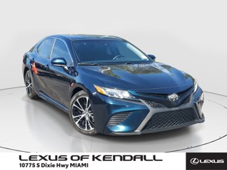 Used 2018 Toyota Camry SE image 1