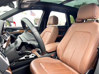 Used 2022 Audi Q5 2.0T Premium w/ Convenience Package image 1