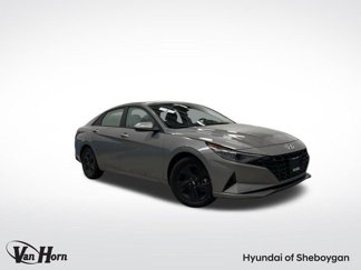 Used 2023 Hyundai Elantra SEL image 1