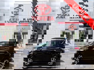 Used 2017 Toyota RAV4 Limited image 1