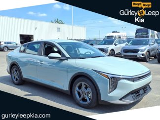 New 2025 Kia K4 LXS image 1