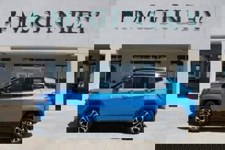 Certified 2022 Jeep Compass Limited image 1