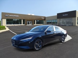 Certified 2022 Hyundai Elantra SEL image 1