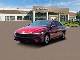Used 2024 Hyundai Elantra SE image 1