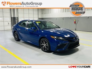 Used 2023 Toyota Camry SE image 1
