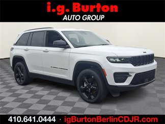 New 2025 Jeep Grand Cherokee Altitude image 1