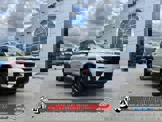New 2025 Jeep Grand Cherokee Altitude image 1