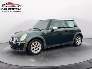 Used 2005 MINI Cooper Hardtop image 1