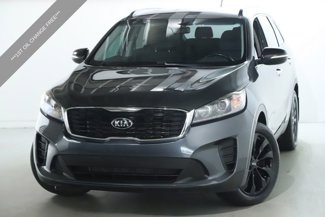 Used 2019 Kia Sorento S image 1