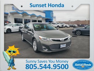 Used 2014 Toyota Avalon Limited image 1