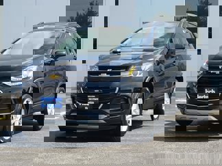 Used 2022 Chevrolet Trax LT w/ LT Convenience Package image 1