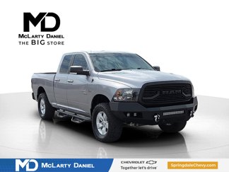 Used 2019 RAM 1500 Classic SLT w/ Luxury Group image 1