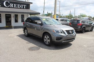 Used 2020 Nissan Pathfinder S image 1