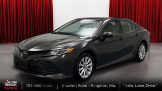Used 2019 Toyota Camry LE image 1