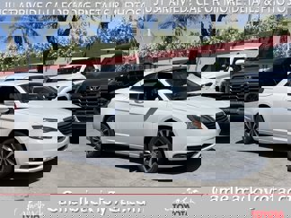 Used 2011 Chrysler 200 S image 1