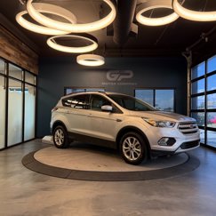 Used 2018 Ford Escape SEL image 1
