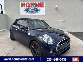 Used 2017 MINI Cooper S image 1