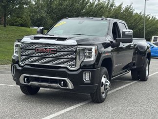 Used 2021 GMC Sierra 3500 Denali w/ Denali Ultimate Package image 1
