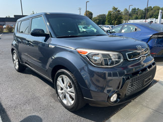 Used 2016 Kia Soul + image 1