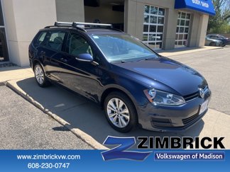 Used 2017 Volkswagen Golf S image 1