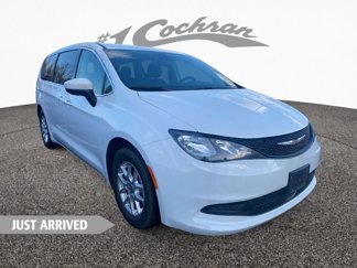 Used 2023 Chrysler Voyager LX image 1