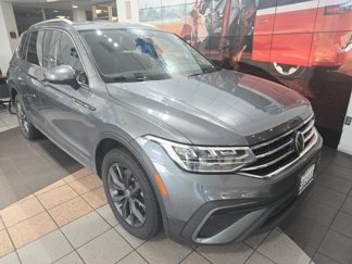 Certified 2022 Volkswagen Tiguan SE image 1