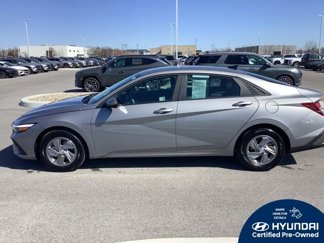 Certified 2025 Hyundai Elantra SE image 1