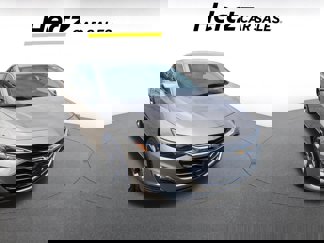 Used 2022 Chevrolet Malibu LT image 1