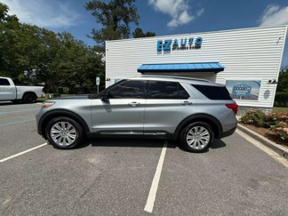 Used 2020 Ford Explorer Limited w/ Class III Trailer Tow Package image 1