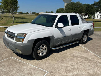 Used 2002 Chevrolet Avalanche 2WD image 1