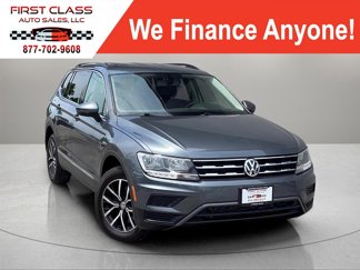 Used 2021 Volkswagen Tiguan SE image 1