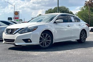 Used 2018 Nissan Altima 2.5 SR w/ SR Special Edition image 1