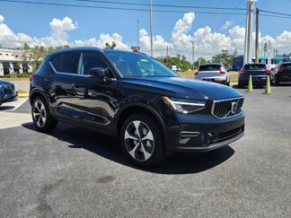 New 2025 Volvo XC40 B5 Core w/ Protection Package image 1
